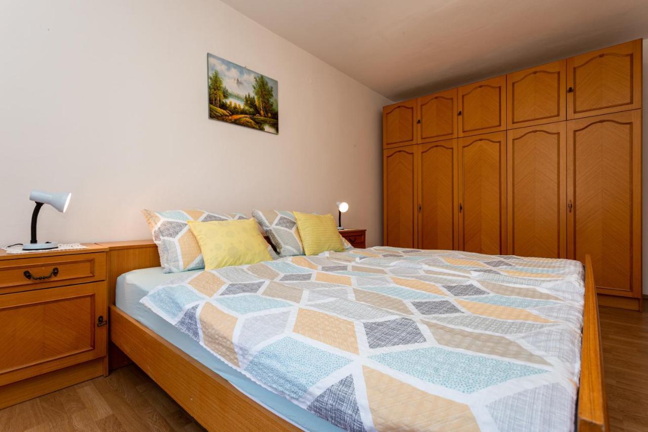 Apartment Mira Silo-Krk Exterior photo