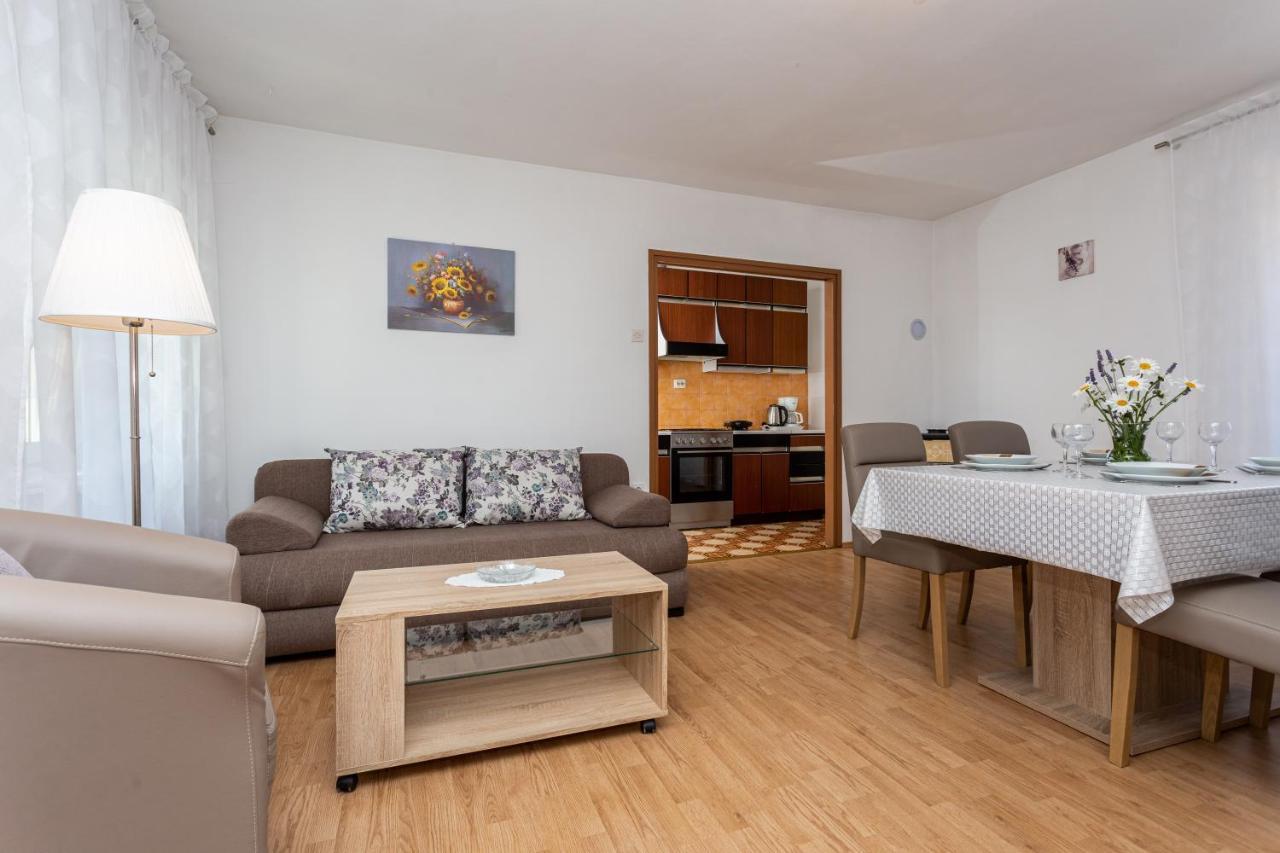 Apartment Mira Silo-Krk Exterior photo